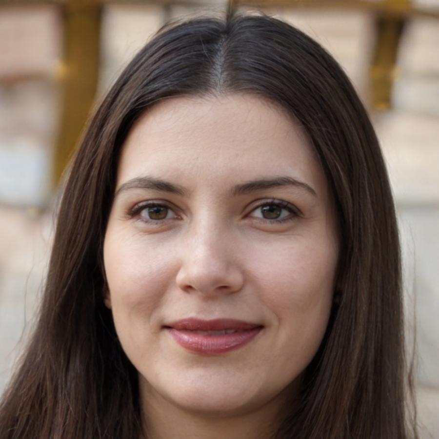 Portrait de Marie-Claire Dubois, experte en planification financière